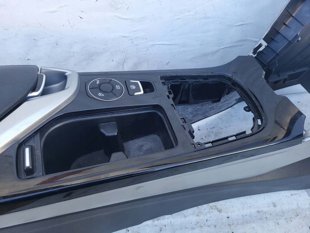 фото №5, Туннель средний подлокотник hyundai i40 europa