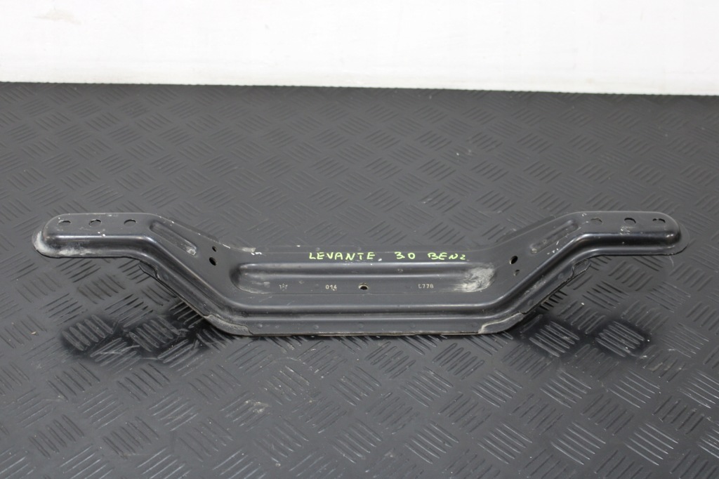 Купити Кронштейн кронштейн опора maserati levante m161