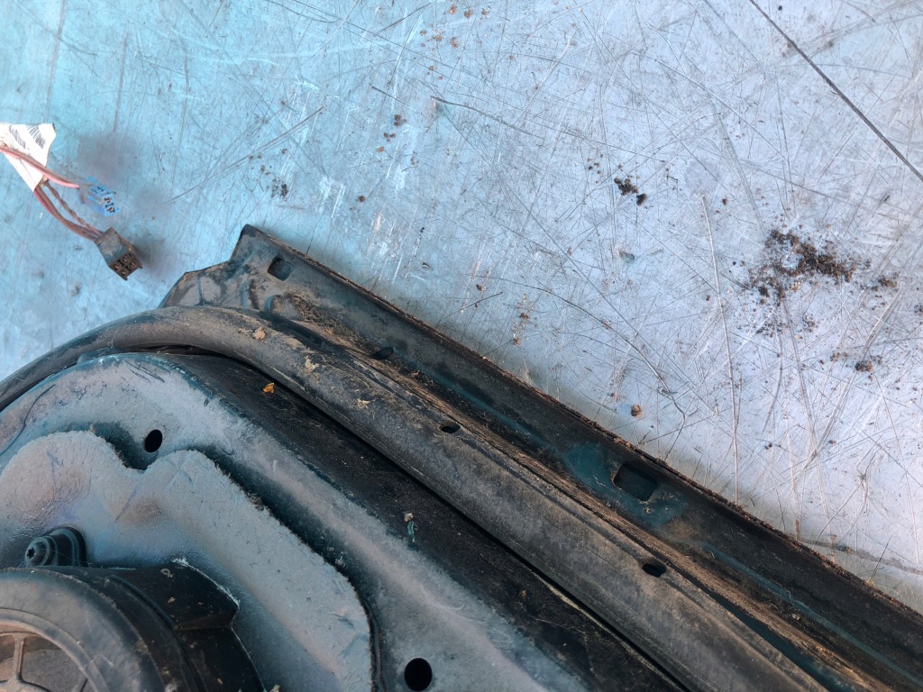 фото №8, Mercedes w203 kombi дверь левый задняя левая задние