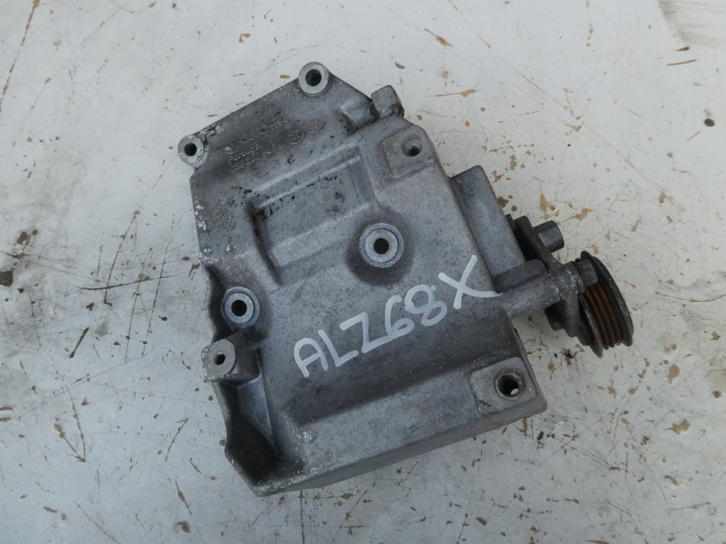 фото №1, Кронштейн опора vw audi passat 1.9tdi 038260885b