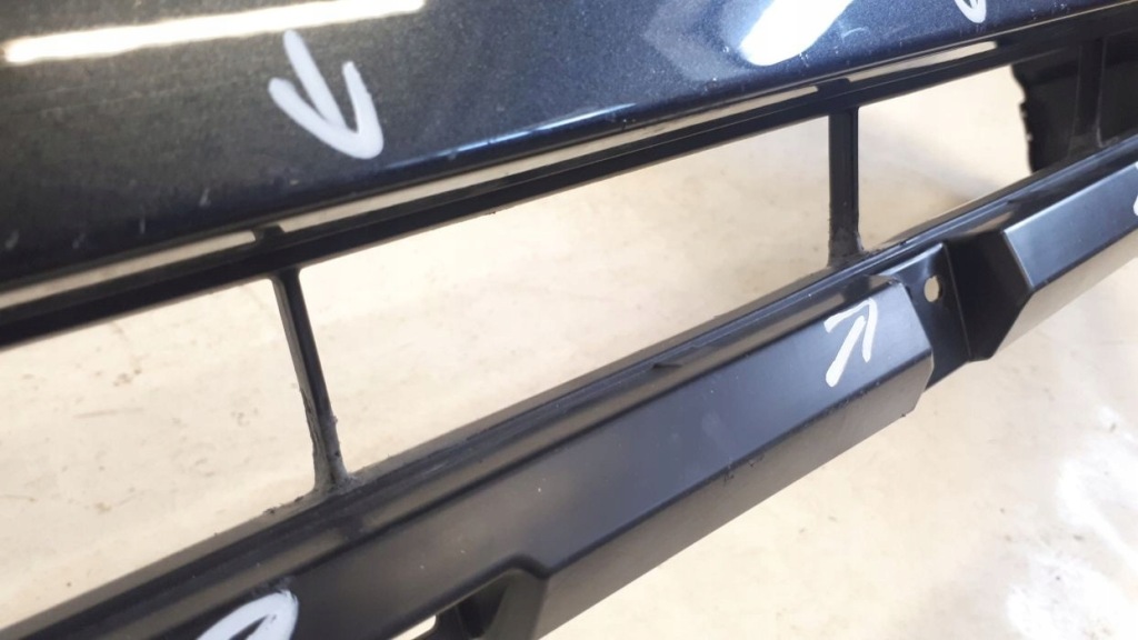 Mitsubishi l-200 triton бампер перед Зі Шроту