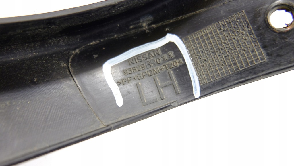 фото №7, Nissan qashqai j10 молдинг накладка крыла левый задняя 93829br0