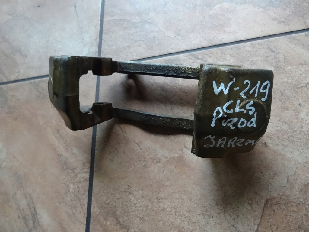 фото №1, W219 cls 3.5 скоба перед