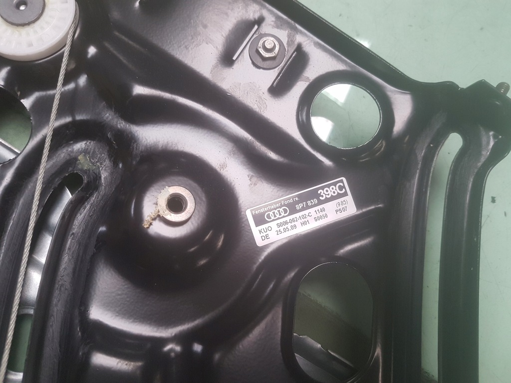 фото №4, Audi a3 8p 08r- cabrio підйомник скло правий задня