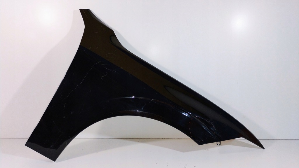 фото №1, Крыло правый перед volvo xc60 ii оригинальный номер