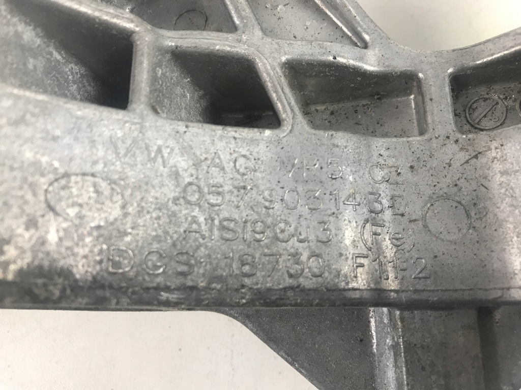 фото №3, Кронштейн кронштейн ролик audi sq7 q7 4m 057903143d