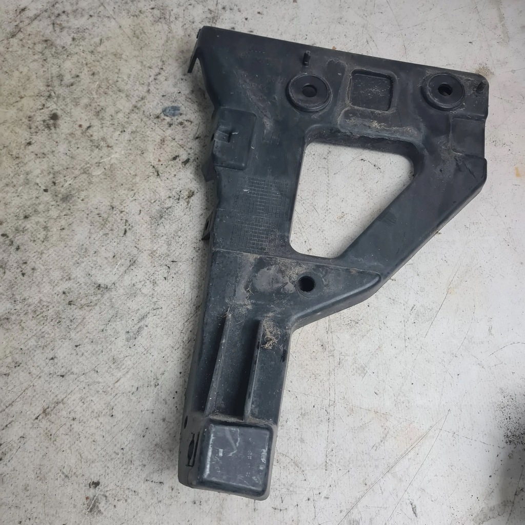 фото №1, Audi a6 s6 c6 4f 2007 элементы крепёжные