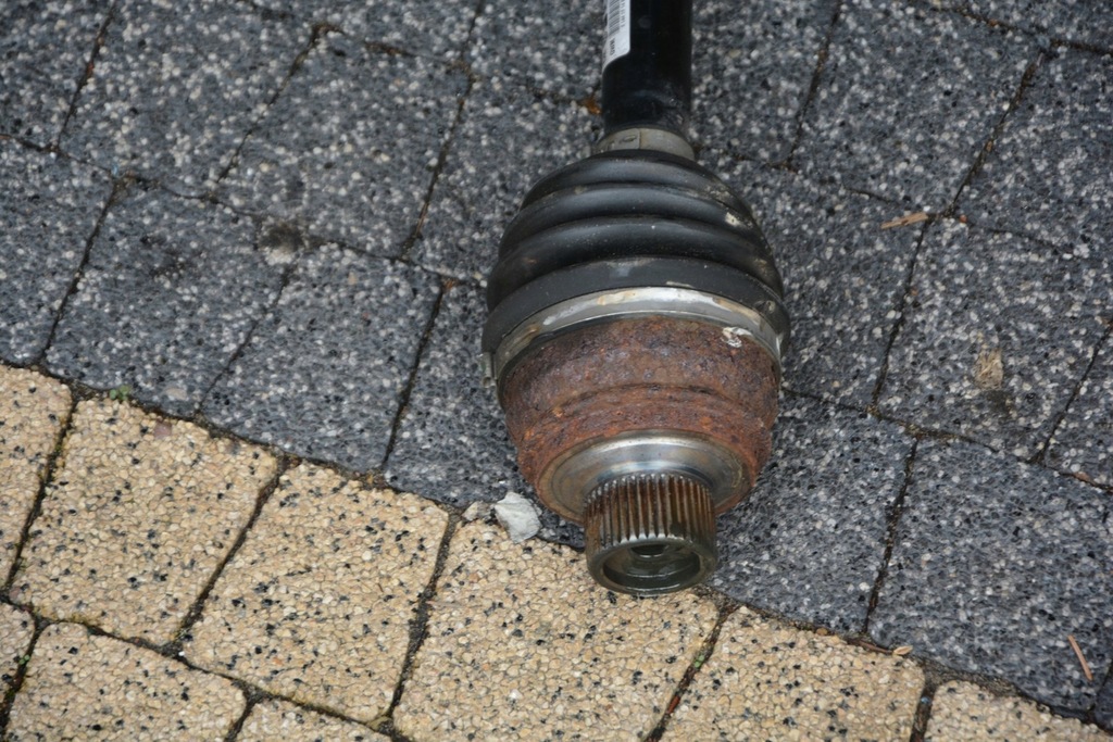 фото №9, Приводной вал audi q5 a8 s8 8r0501203c 4g0407271f