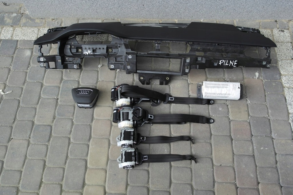 фото №1, Audi a6 c8 подушка безпеки ремені pas панель приладів консоль панель приладів pulpit полиця