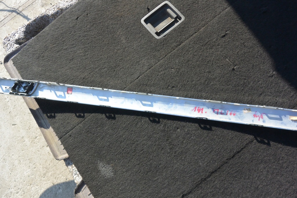 фото №9, Молдинг бампера задня хром mercedes gle w166