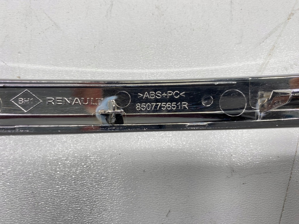 фото №4, Молдинг хром бампера задня задня ліва renault twingo 3 iii lift