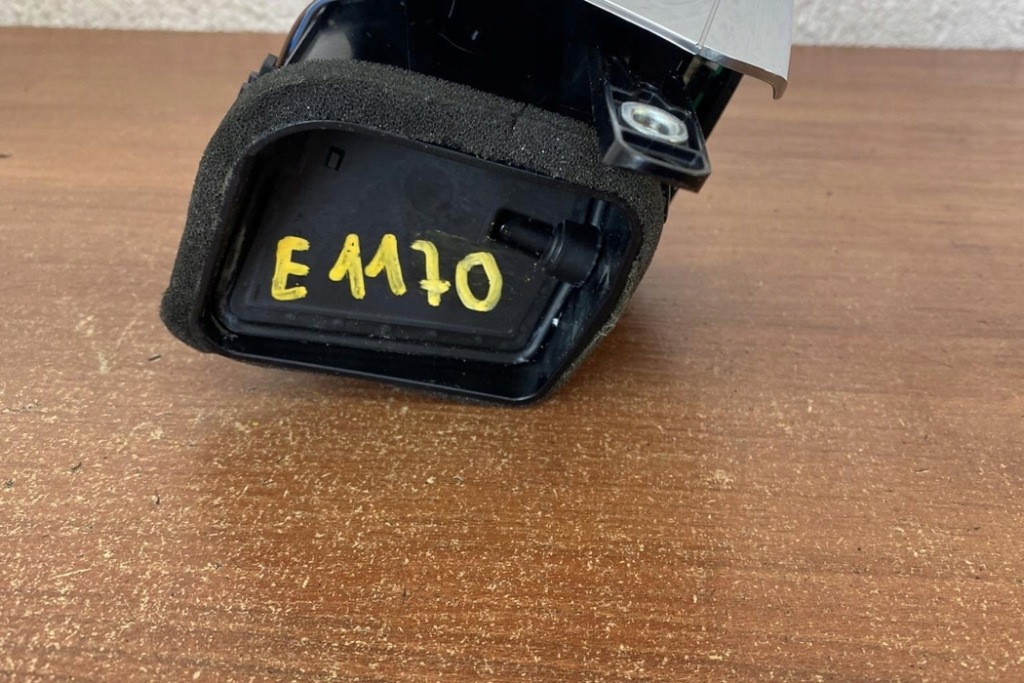 фото №8, Решітка впуск повітря панелі приладової панелі porsche panamera 970 970552132