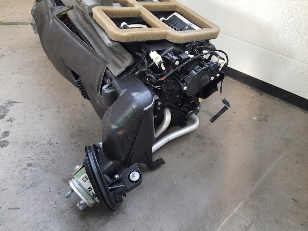 фото №6, Bmw 1 f20 f21 f22 lift 18r. обігрівач комплектна europa ідеальний стан!!