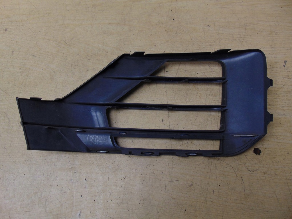 фото №10, Решётка w бампер правая перед audi q2 81a807682a