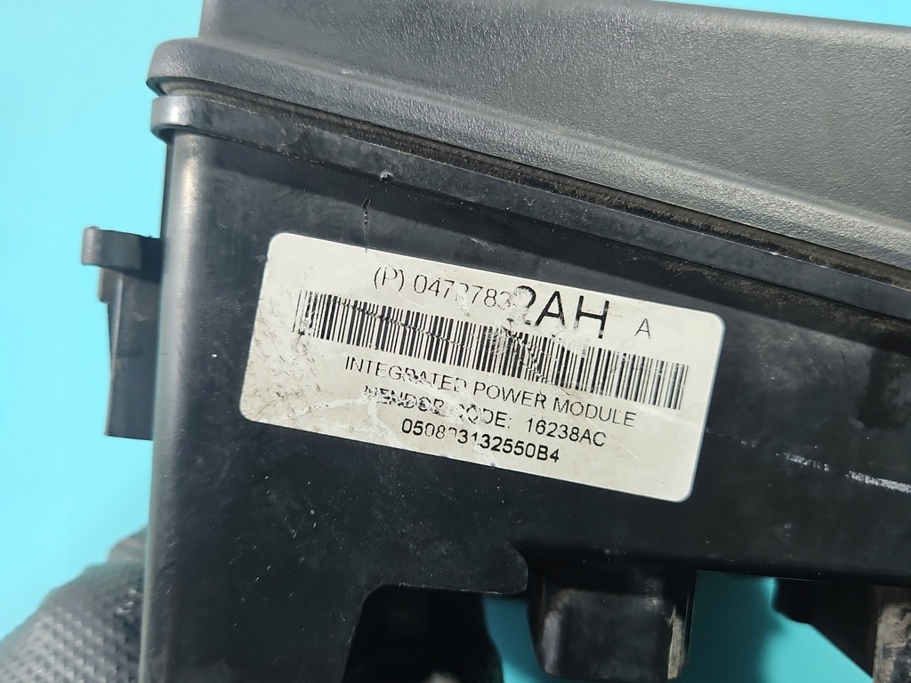 фото №12, Коробка запобіжників chrysler pacifica 04727832ah