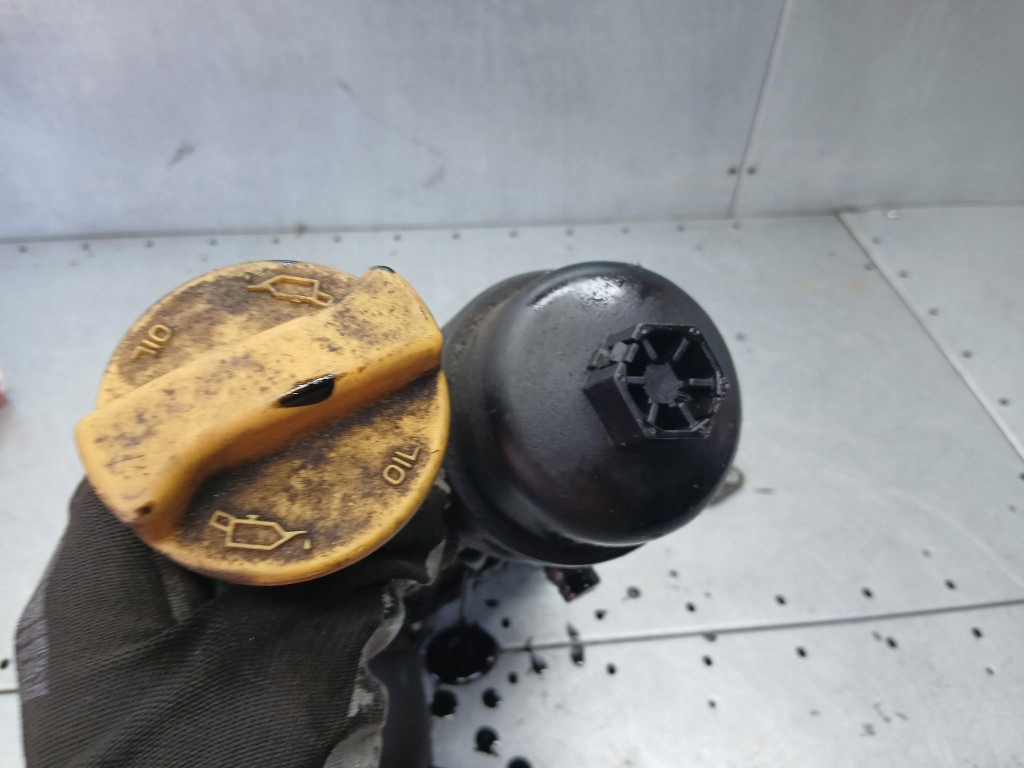 фото №4, Радиатор масла opel corsa c 1.3cdti 04r 55193743