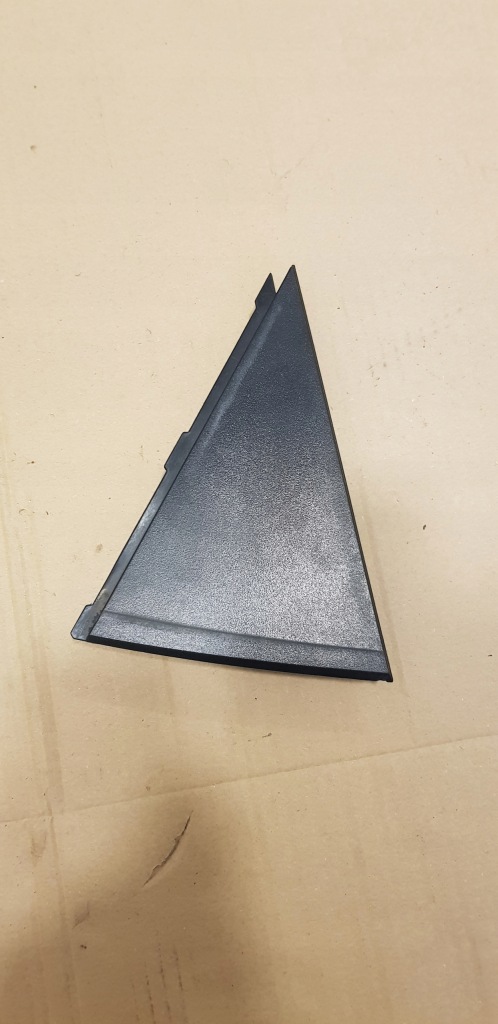 фото №1, Hyundai ix35 10-15 треугольник дверь правый задняя 83840-2s000