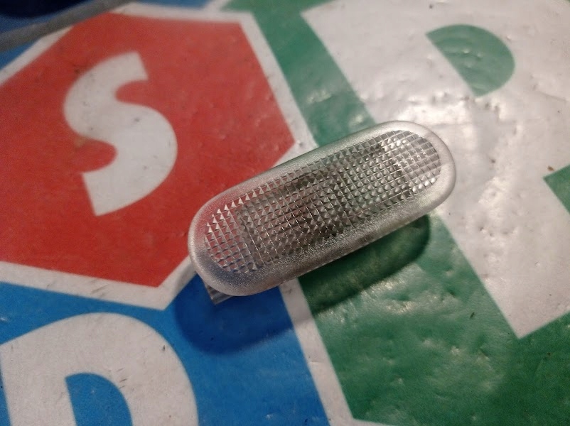 фото №1, Лампа освещение renault megane ii 8200074365