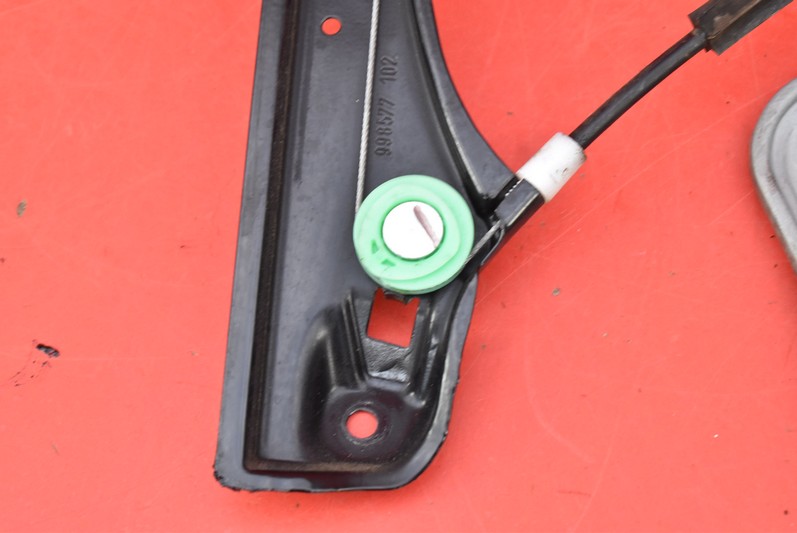 фото №13, Подъемник стекло правый перед eu vw golf 5 plus 06r