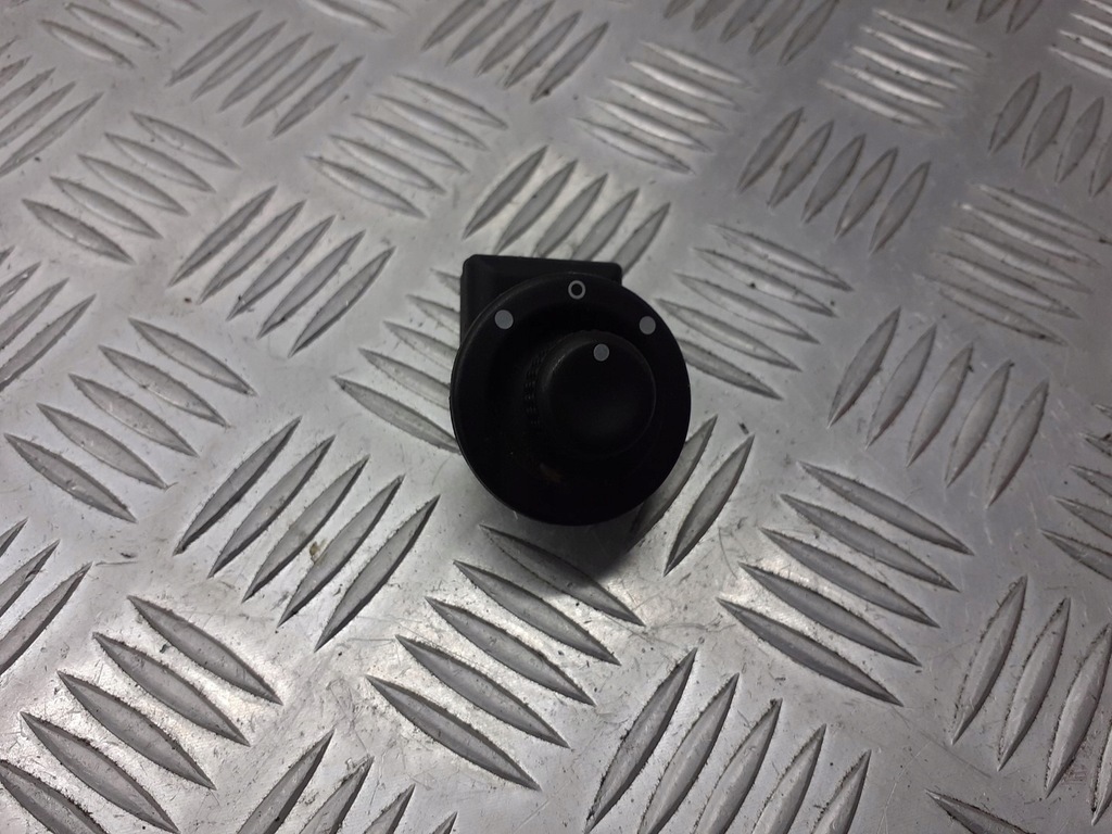 фото №1, Кнопка регулировки зеркал renault megane ii 1.6