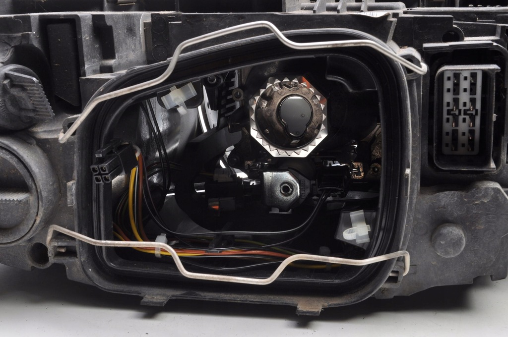 фото №8, Volvo s40 ii v50 lift лампа левая передняя левый перед ксенон anglik 31299599