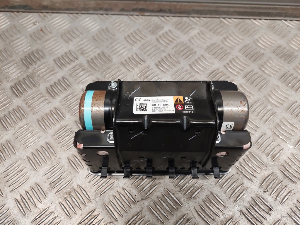 Tesla model s 0589p1000551 подушки безопасности воздушные в Украине