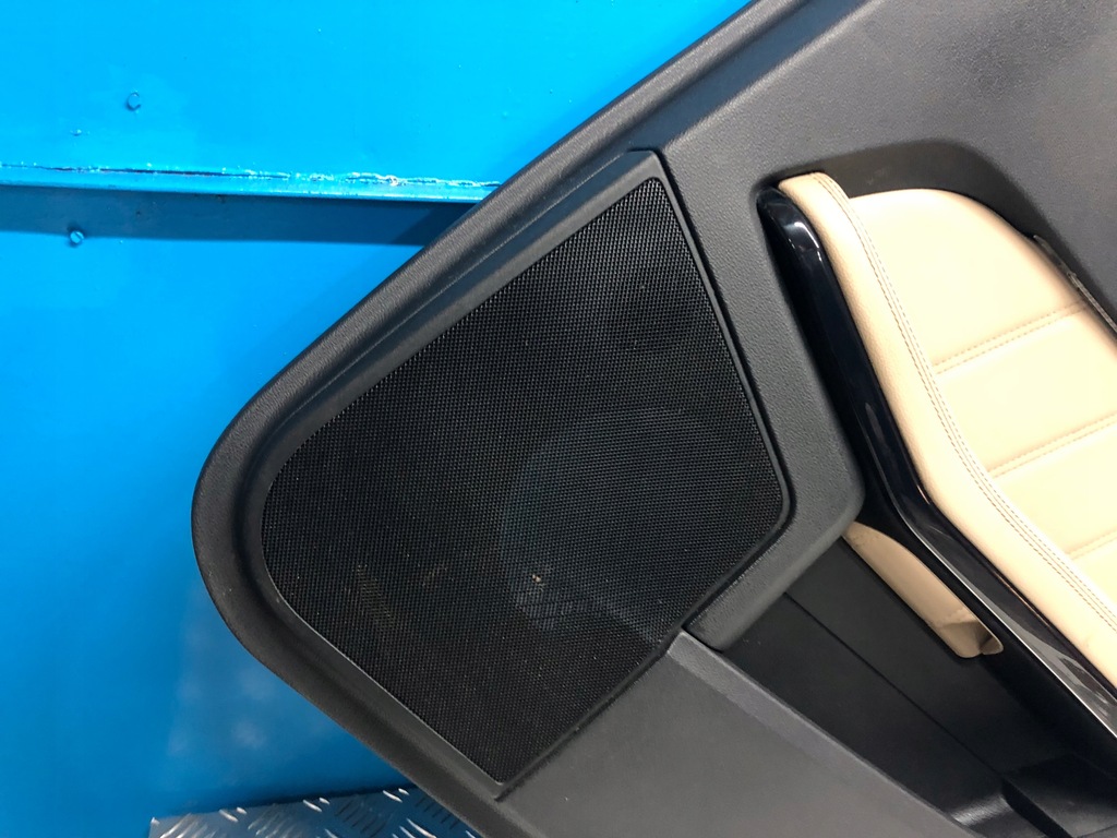 фото №11, Mercedes w212 оббивка обшивка двері правий задня