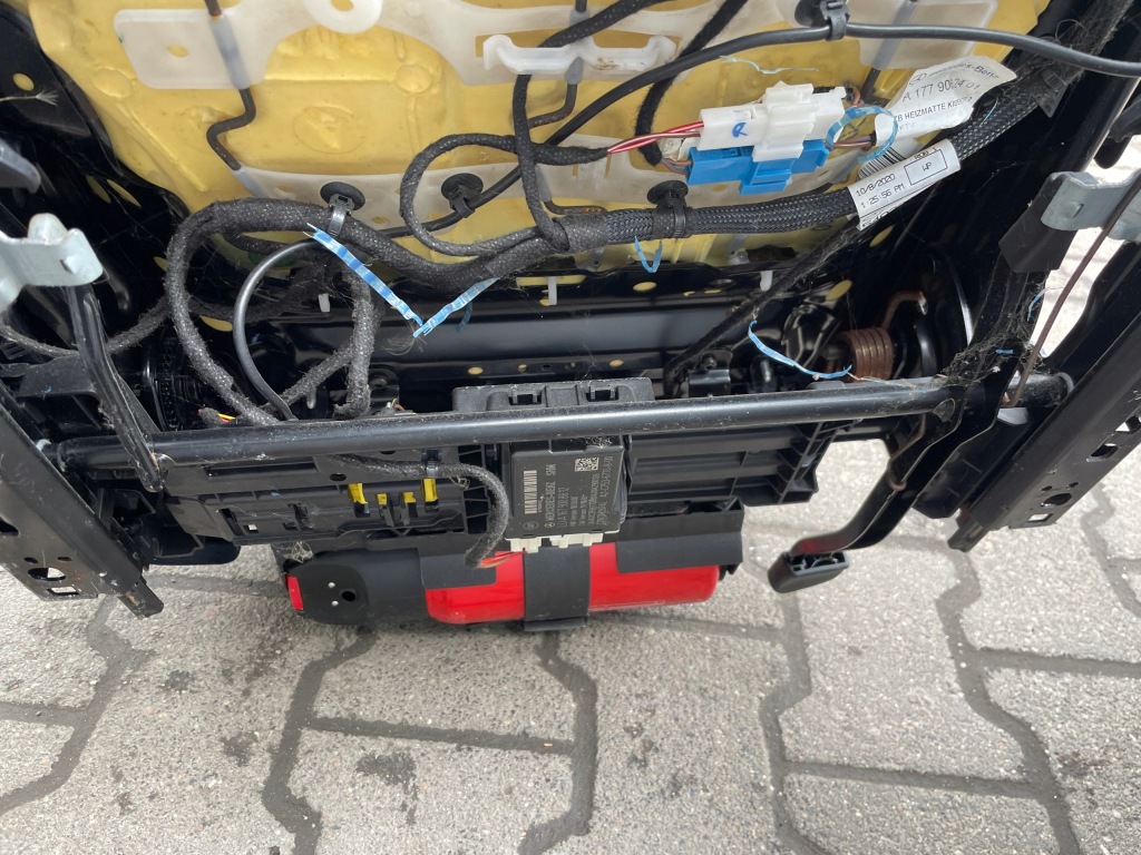 фото №7, Mercedes a 177 a45 amg сидіння заднє сидіння обшивки комплект