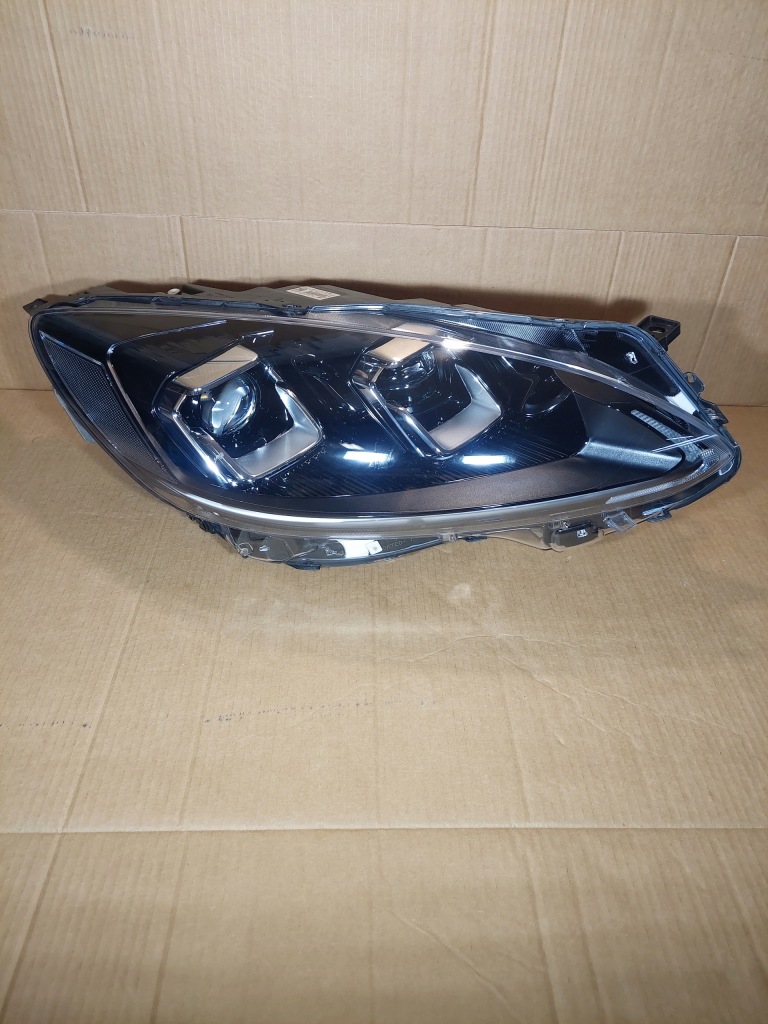 фото №1, Ford kuga mk3 19r .лампа правая передняя