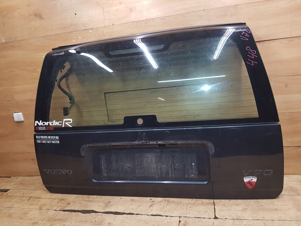 фото №1, Кришка багажника багажника задня скло volvo v70
