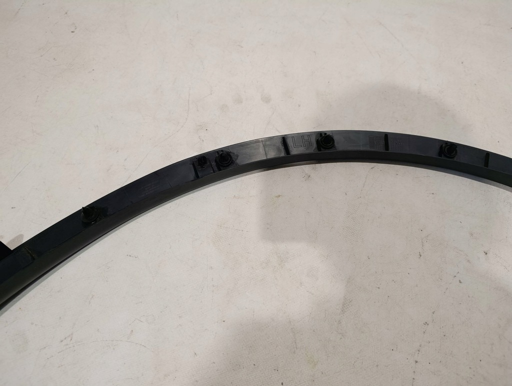 фото №8, Молдинг крыло левый задняя tesla y 165869300a 165869700a