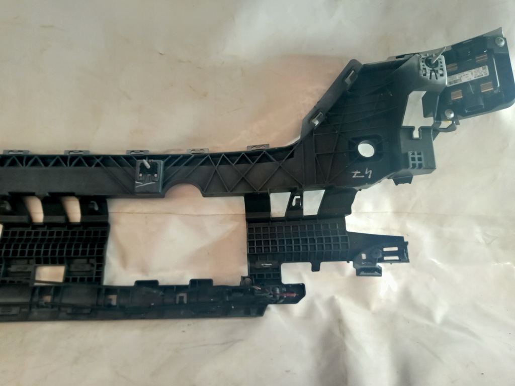 фото №7, Audi a5 cabrio 8w 17- направляющая бампера задняя радар usa