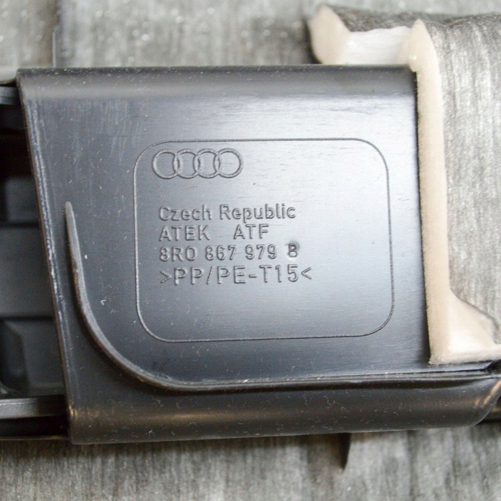 фото №8, Audi q5 sq5 2014 обшивка / обивка задний крышки багажника