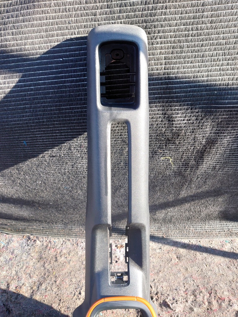 фото №9, Туннель средний консоль audi a1 8x0863243a eu