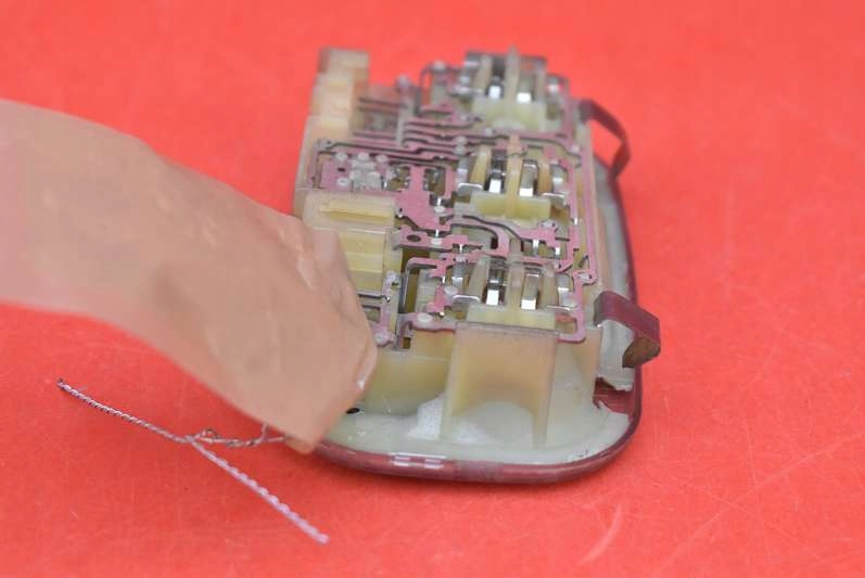 фото №5, Лампа освітлення салону перед 9680713880 citroen berlingo 2 ii 08-12