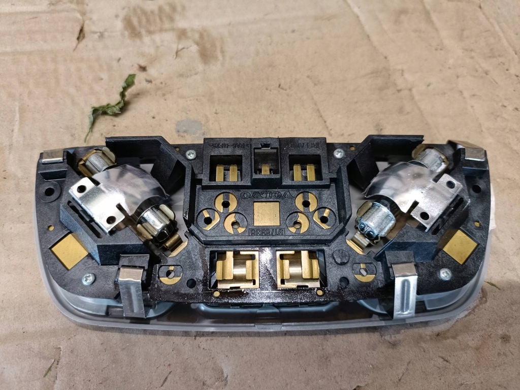 фото №4, Лампа освещение кабины volvo 9178936