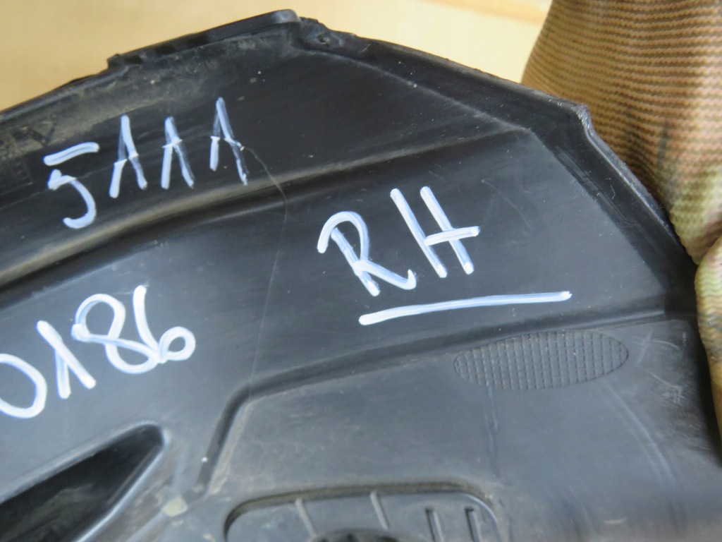 фото №13, Bmw 2 f45 f46 lift решітка бампера права pdc 51117460186