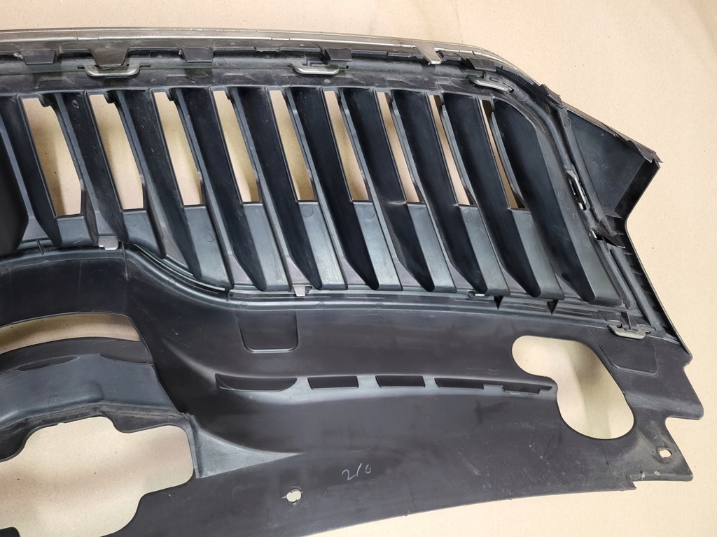 фото №12, Решітка радіатора решітка радіатора перед skoda rapid 5ja оригінальний номер 5ja853668