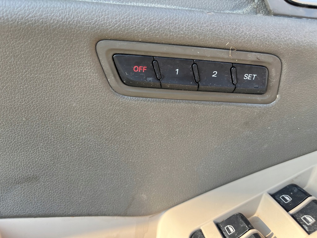 фото №7, Комплект обшивка дверей audi q5 8r шкіра b&o пам'ять podświ