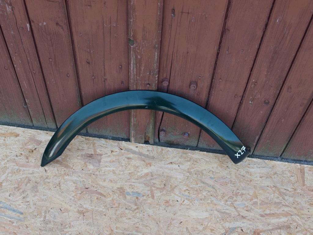 фото №1, Toyota yaris verso молдинг na крыло левый задняя x27