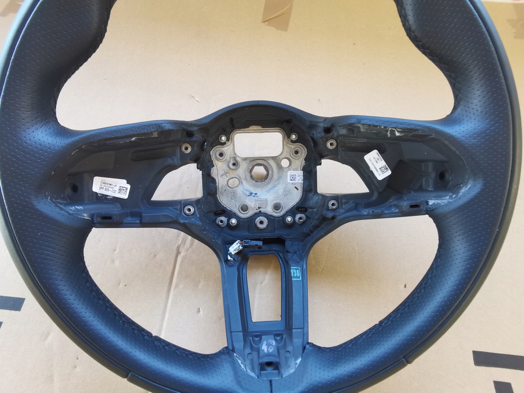 фото №11, Jaguar f-pace - воздуховод кожаный