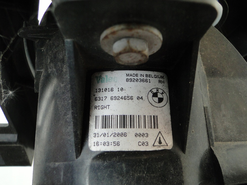 фото №8, Bmw 1 e87 04-11 кронштейн рамка противотуманная фара правый перед 5111-7118152