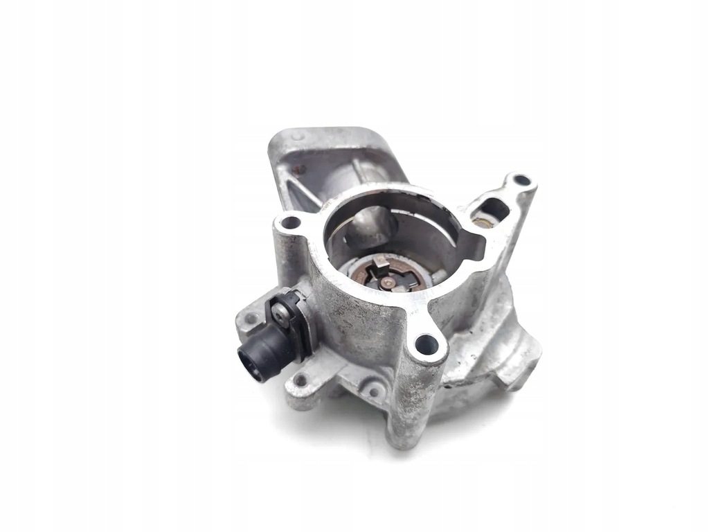 фото №6, Vw arteon насос вакууму 2.0 tsi бензин 140kw 190 hp 06n145100g 2022