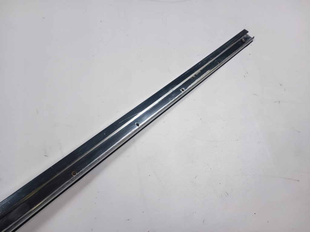 Купити Молдинг хром права nad скло mercedes sl r107