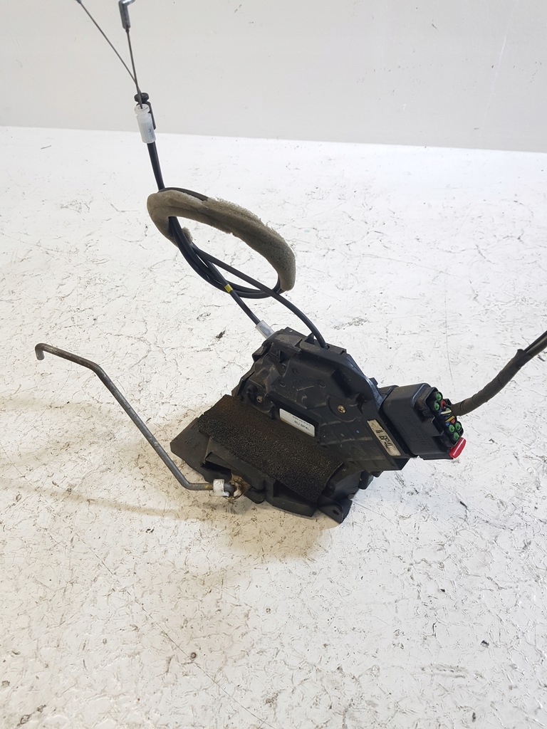 фото №1, Замок двері центральний правий перед mazda 3