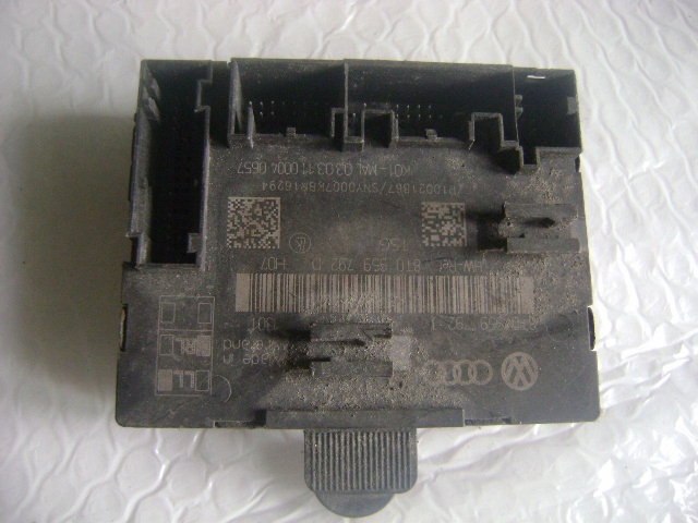 фото №1, Audi a4 b8 a5 8t модуль блок керування двері 8k0959792a