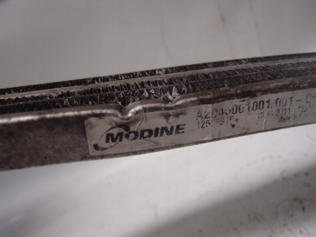 фото №10, Радиатор масла mercedes c-klasa w204 a2045001001