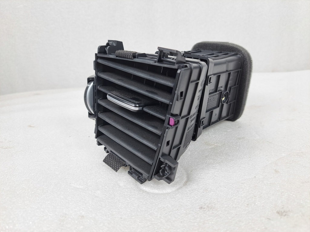 фото №1, Решётка обдув воздуха kia оригинальный номер 97480-j7aa0