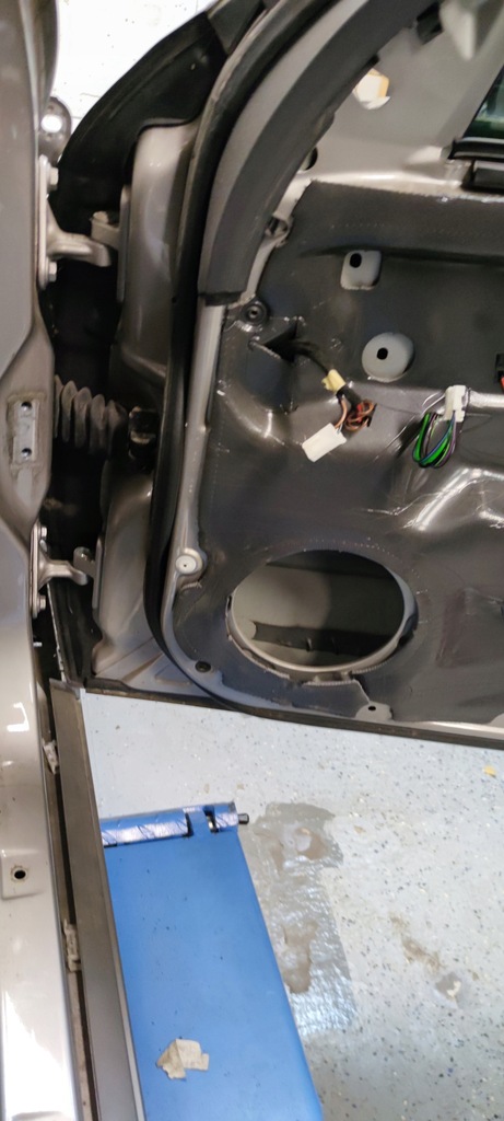 фото №12, Дверь правое передние mercedes w211 c723