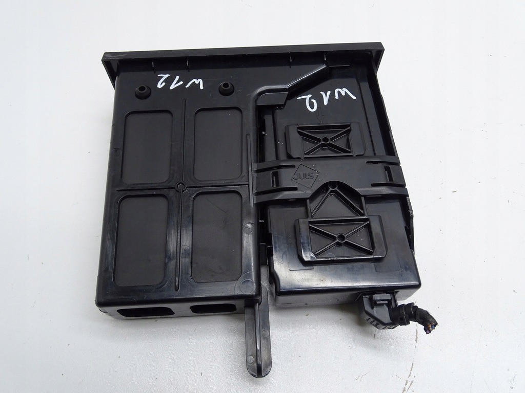 фото №13, Модуль зчитувач інтерфейс media-in 5n0035341g vw tiguan i 5n lift passat cc